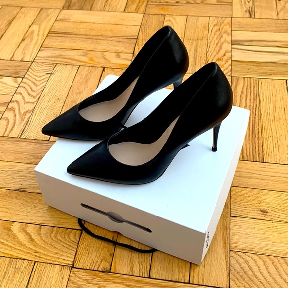 Aldo Hills, brand new, never worn. True to size, very comfortable. - Picture 1 of 6